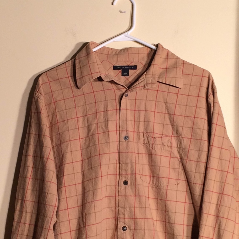 Banana Republic L men’s shirt. Tan - Picture 3 of 4